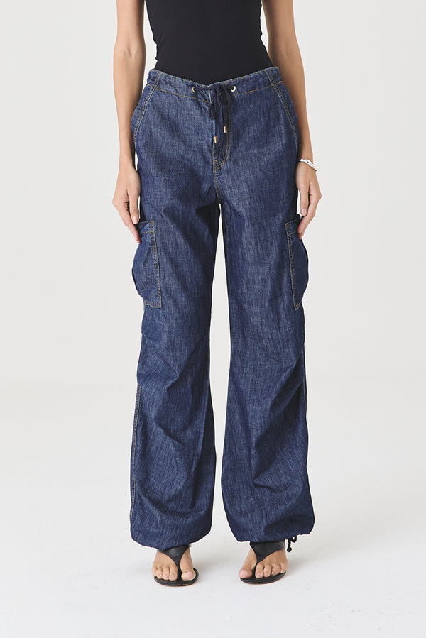 CALÇA LIVIA FEMININA CARGO AMARRAÇÃO JEANS