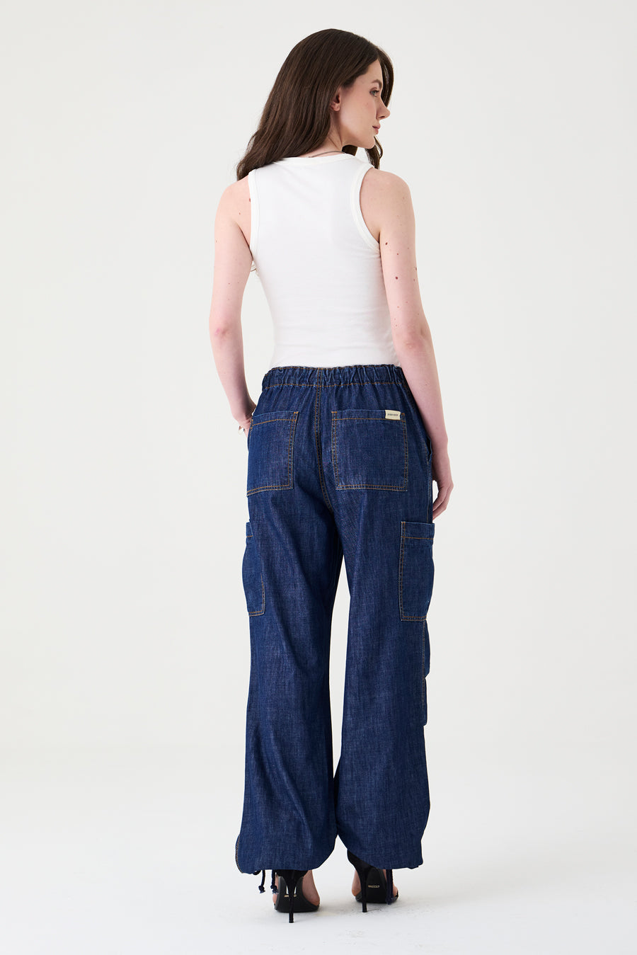 CALÇA LIVIA FEMININA CARGO AMARRAÇÃO JEANS