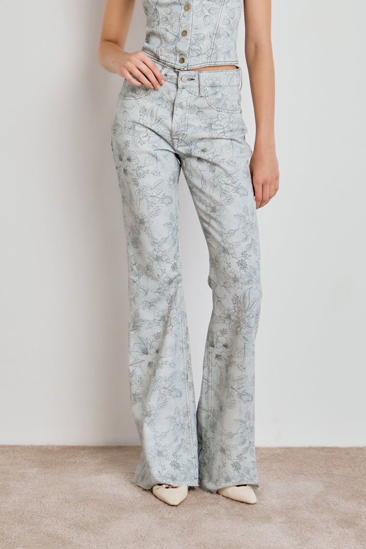 CALCA FEMININA BOOTCUT ESTAMPADA FLOWER SKETCH