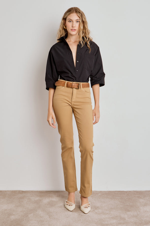 CALÇA TINA FEMININA LOW RISE SARJA AREIA ESCURO