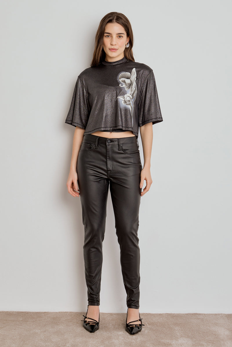TSHIRT CROPPED AMPLA FLOR - PRETO