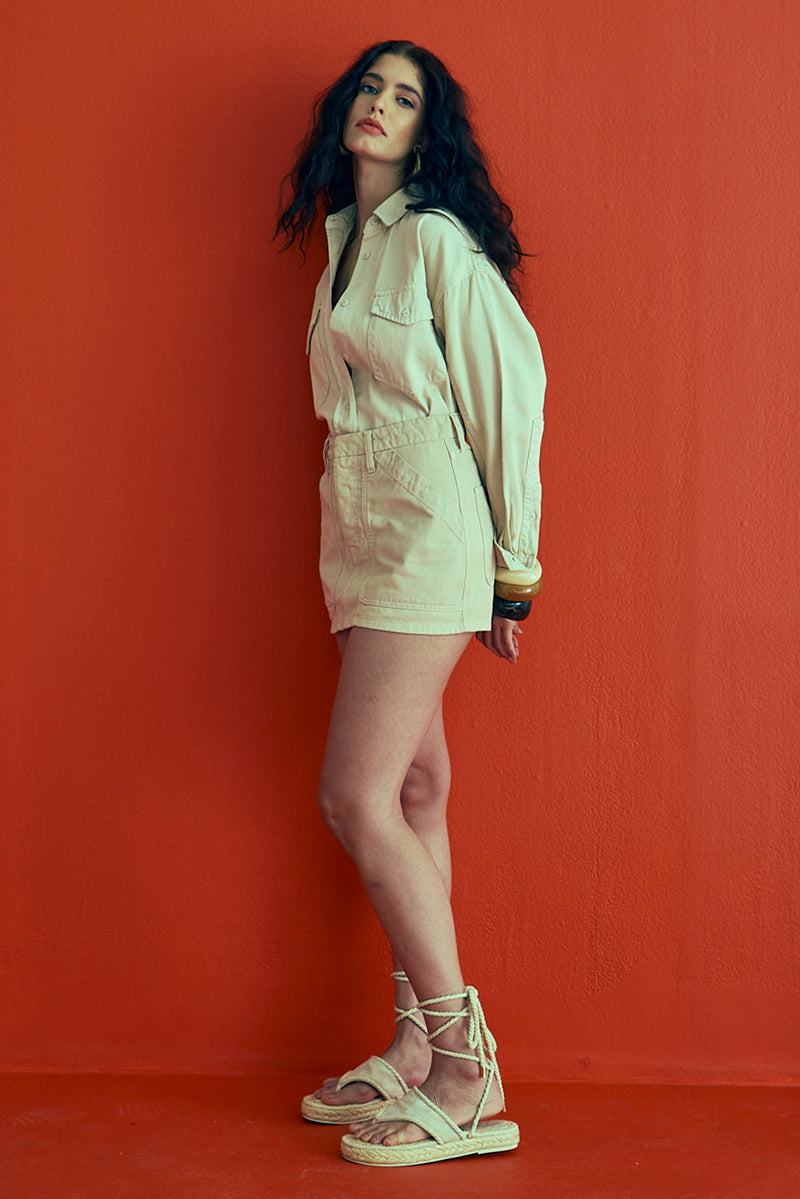 CAMISA FEMININA RELAXED BOLSO SARJA - AREIA