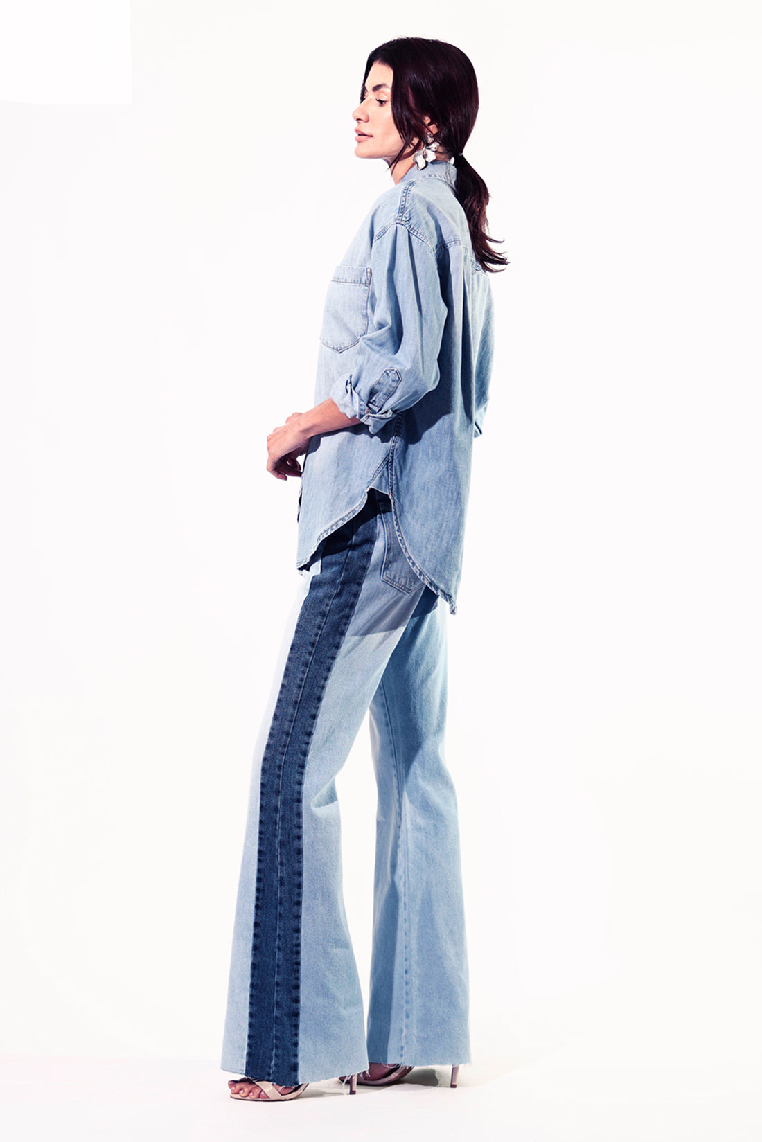 CALÇA ELIS FEMININA BOOTCUT PATCH JEANS CLARO