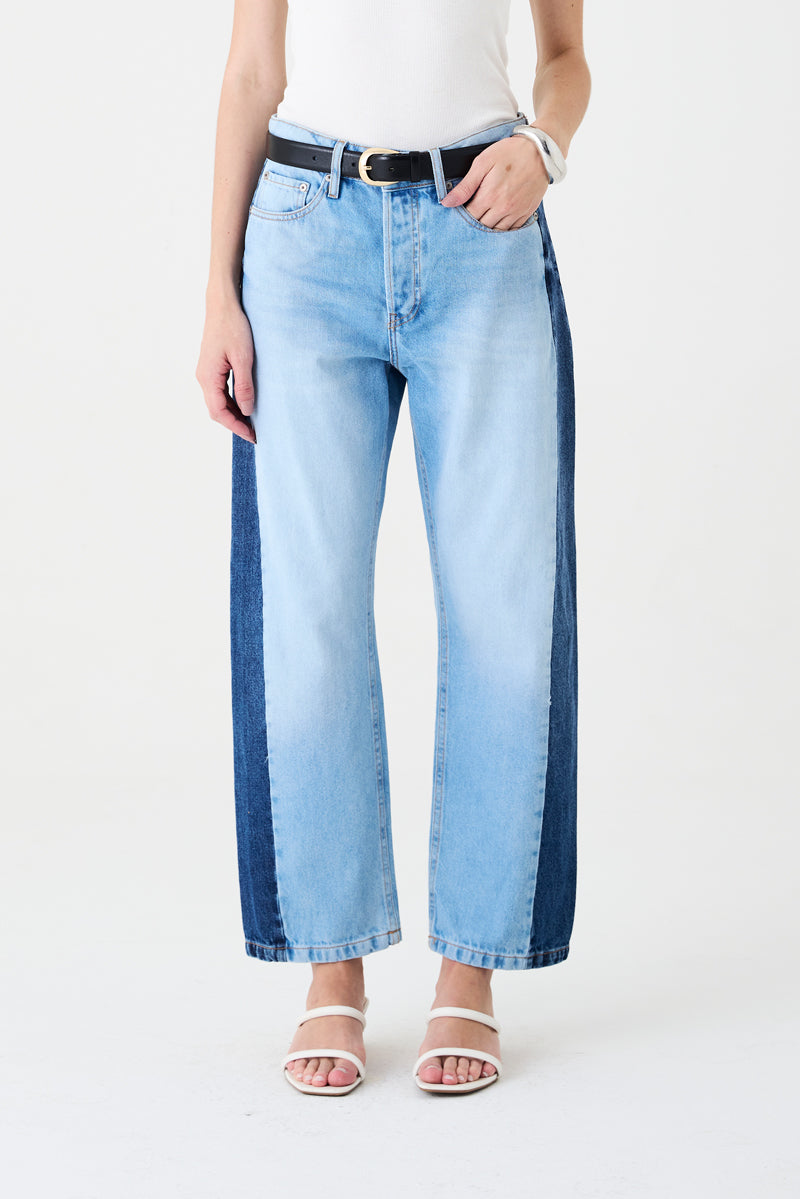 CALÇA MONICA FEMININA BARREL SLIM JEANS PATCH
