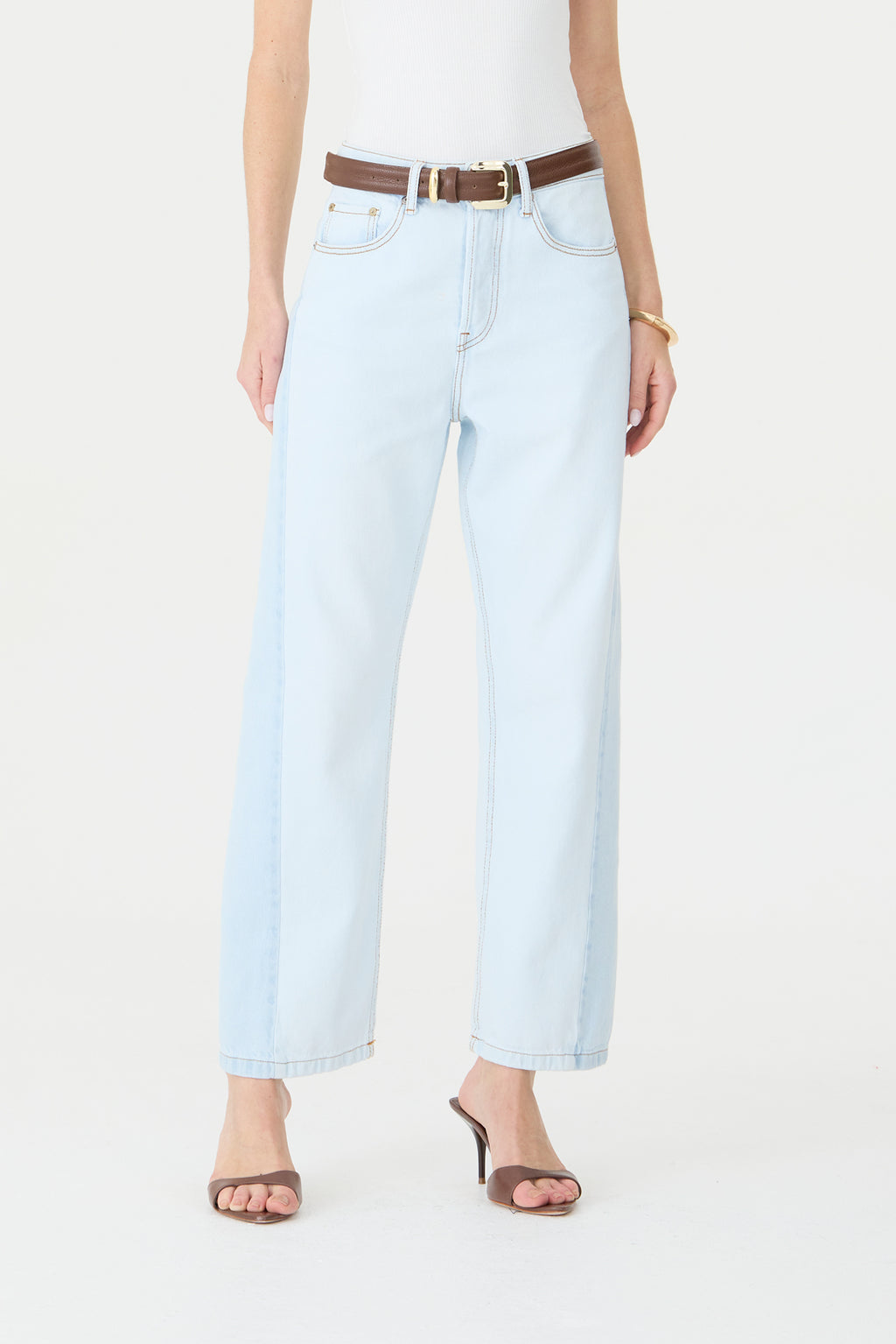 CALÇA MONICA FEMININA BARREL SLIM JEANS PATCH