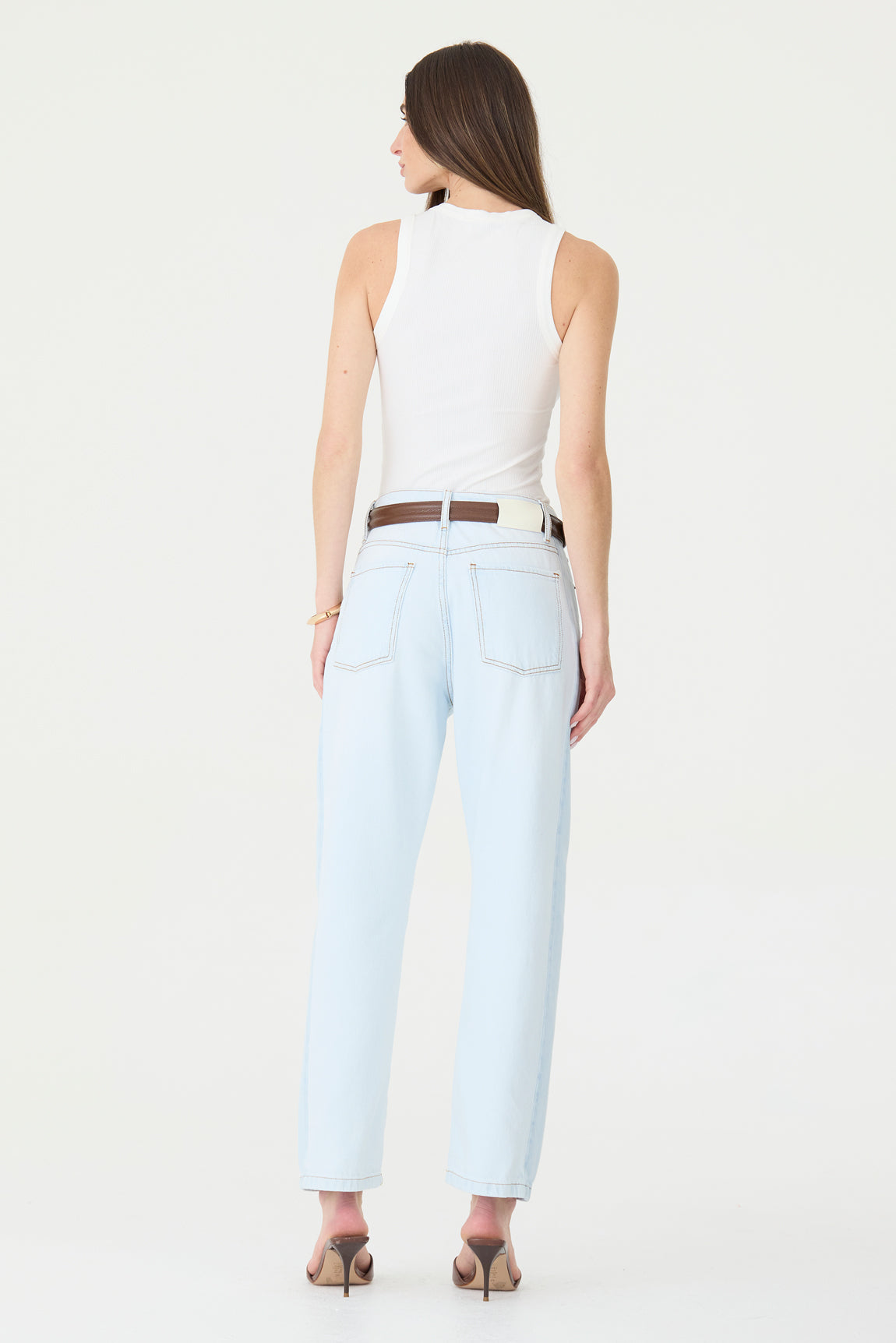 CALÇA MONICA FEMININA BARREL SLIM JEANS PATCH