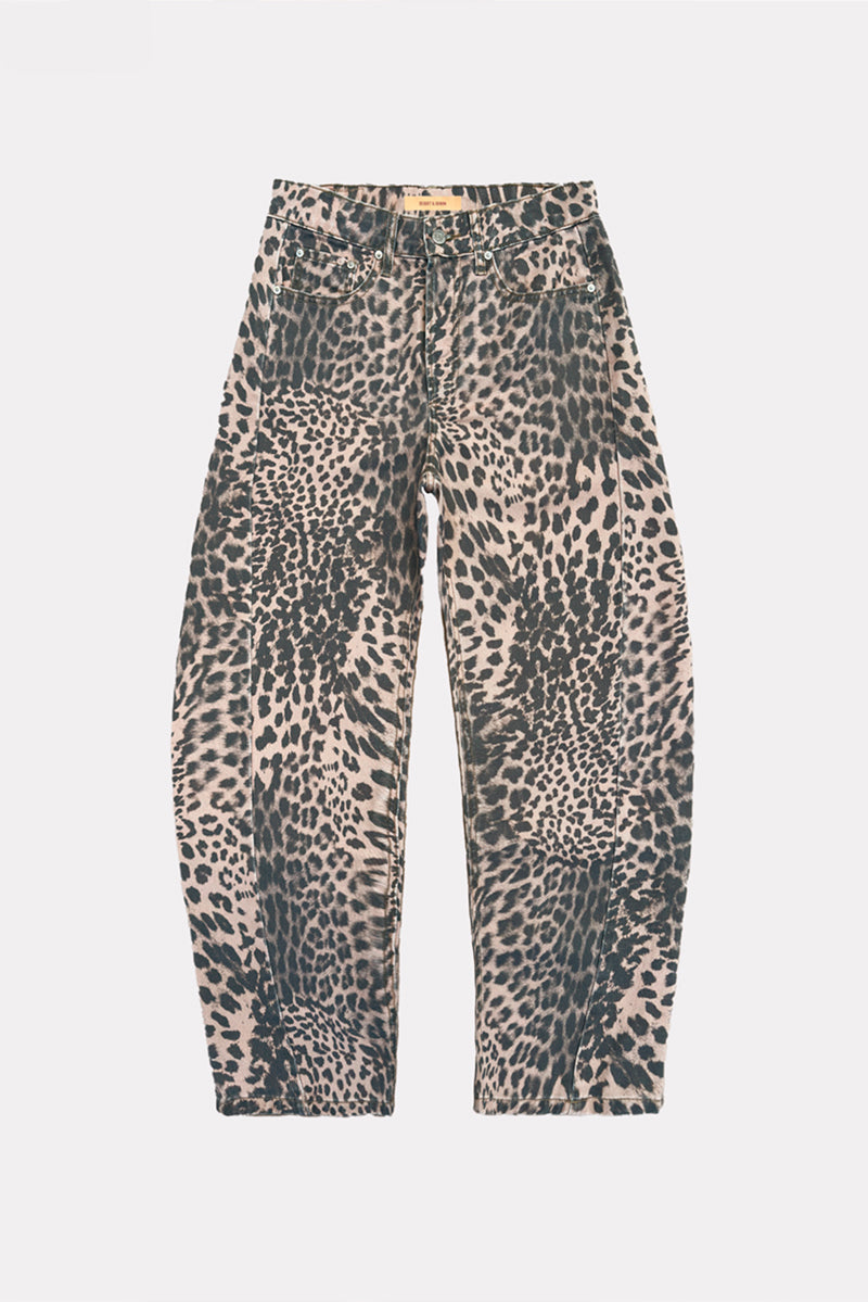 CALÇA BARREL SLIM ESTAMPADA SARJA TRUE LEOPARD CLARO
