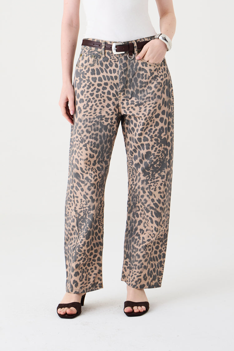 CALÇA MONICA FEMININA BARREL SLIM SARJA TRUE LEOPARD CLARO