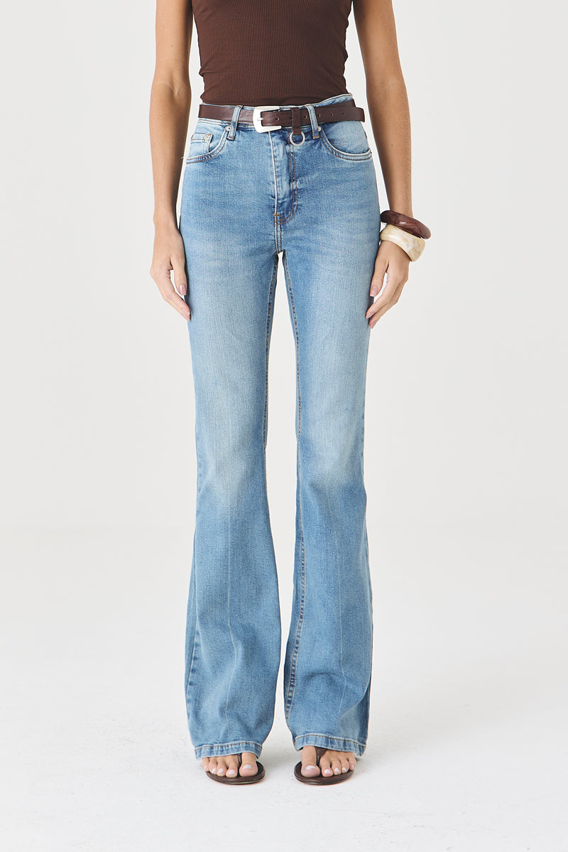 CALÇA LARISSA FEMININA BOOTCUT RISCO JEANS MÉDIO