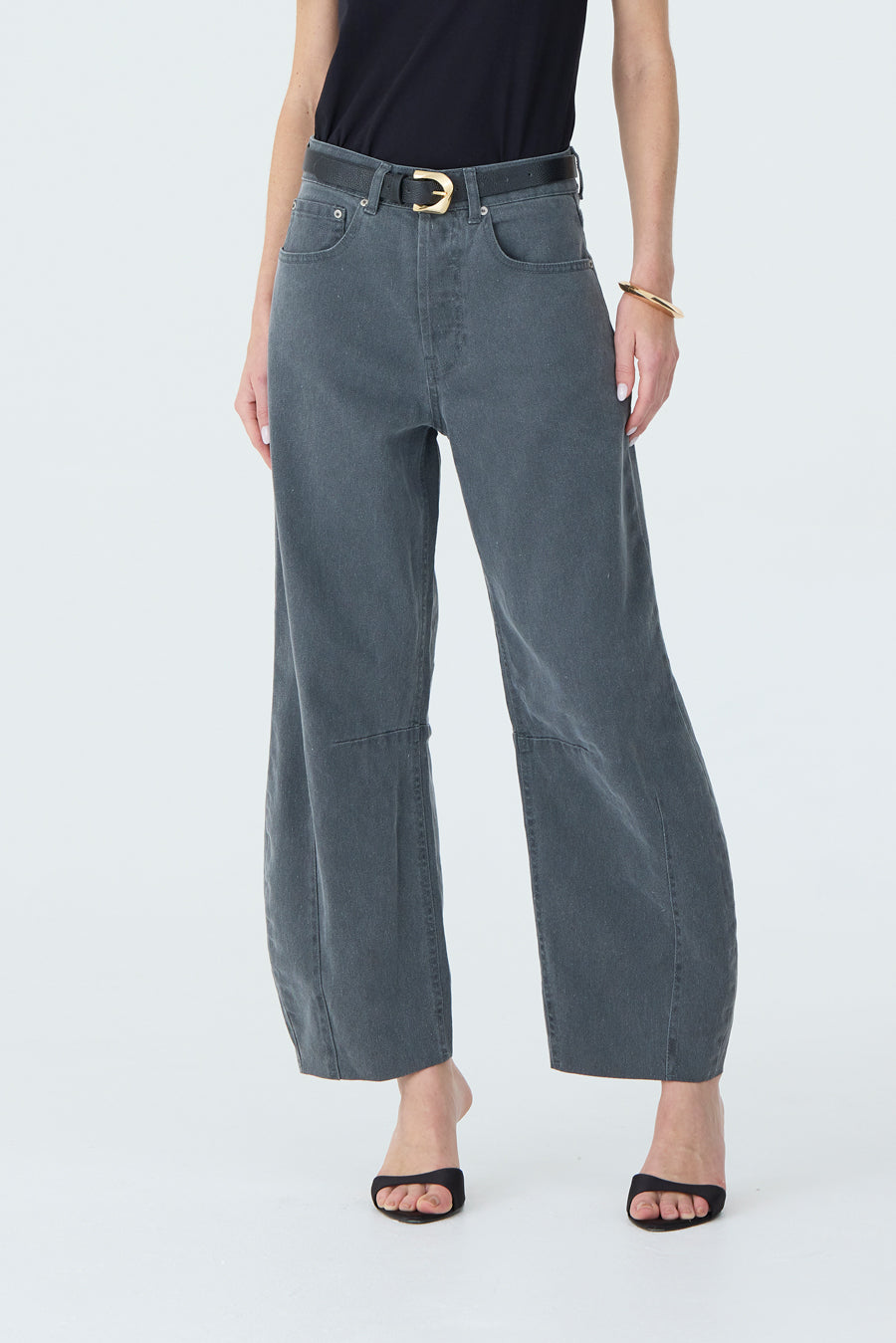 CALÇA MARIA FEMININA BARREL SARJA GRAFITE