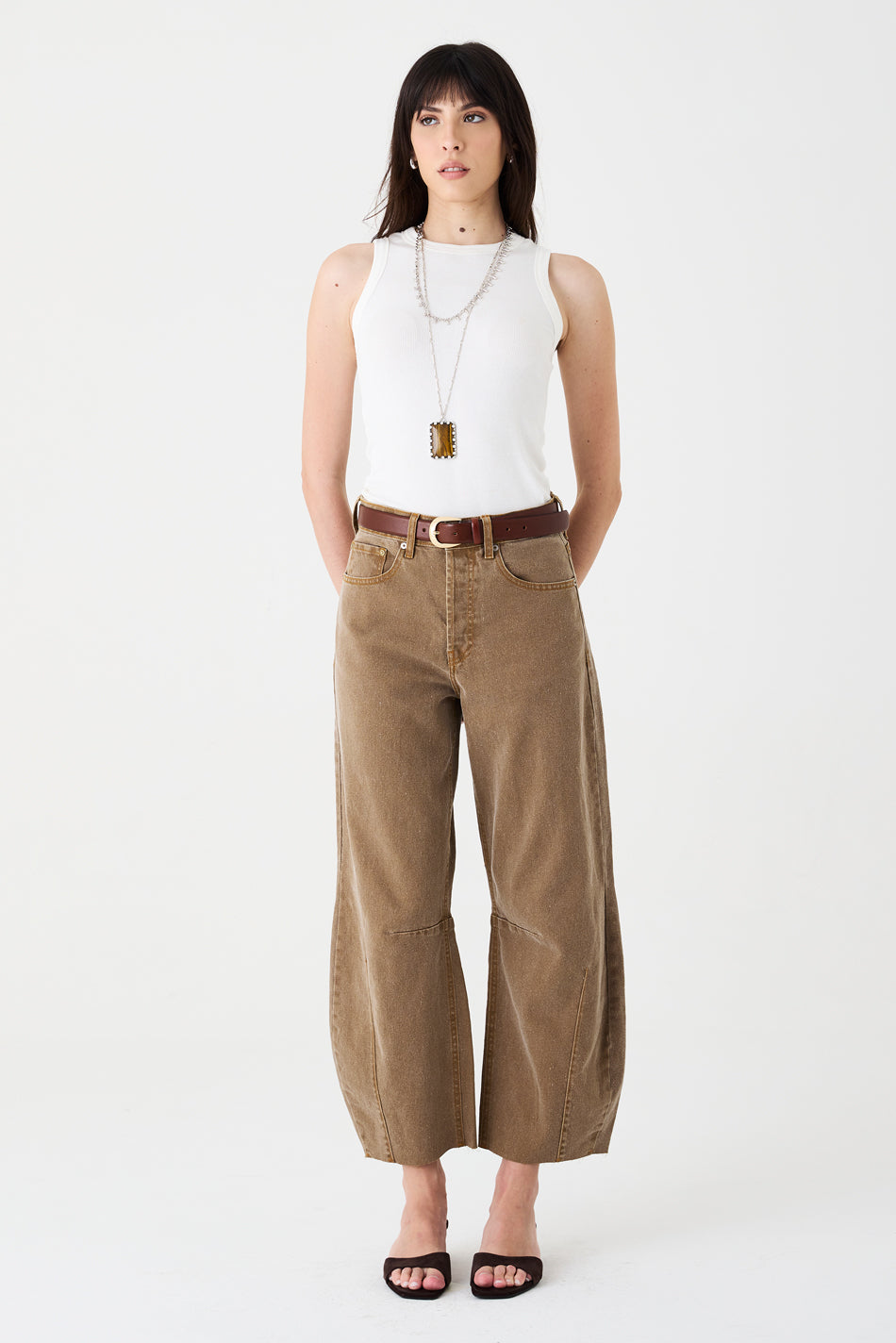 CALÇA MARIA FEMININA BARREL SARJA OCRE