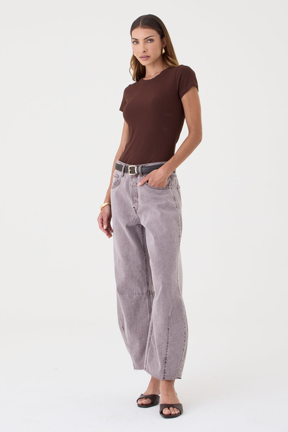 CALÇA MARIA FEMININA BARREL SARJA MARROM