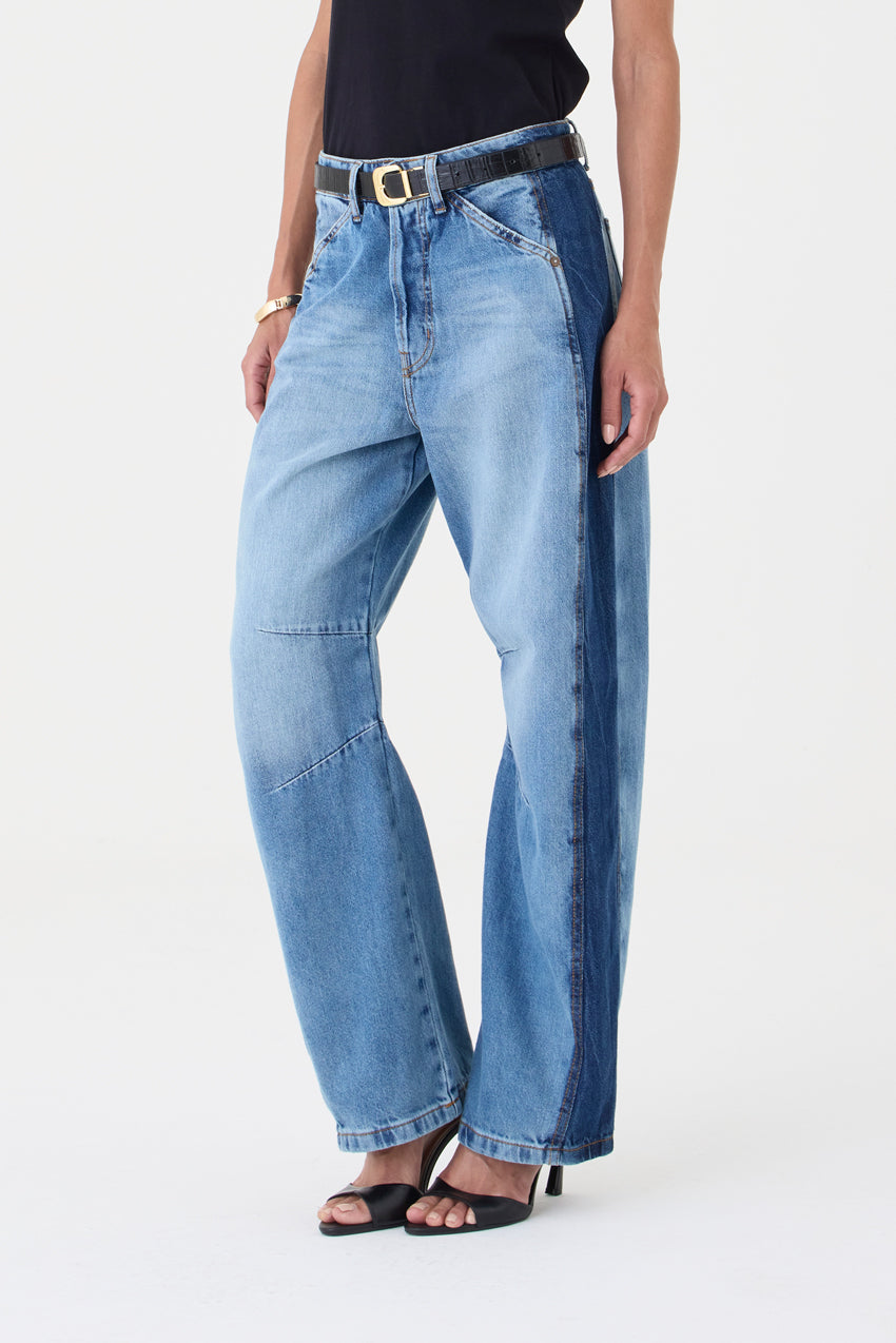 CALÇA EMILY FEMININA BARREL RECORTES E PENCE PATCH JEANS