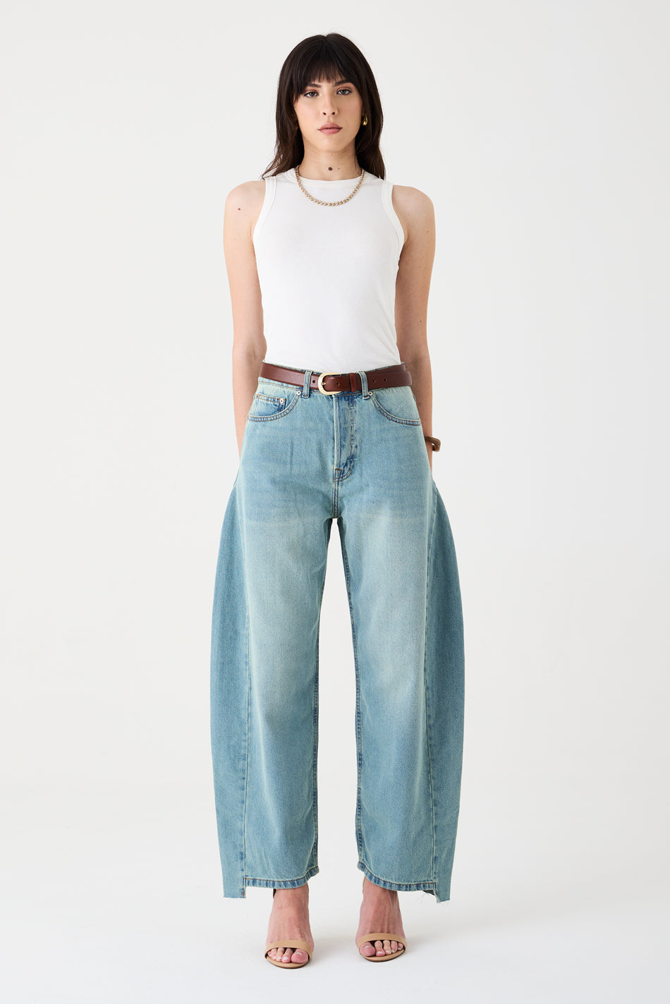 CALÇA ALINE FEMININA BARREL RECORTES JEANS CLARO DIRTY