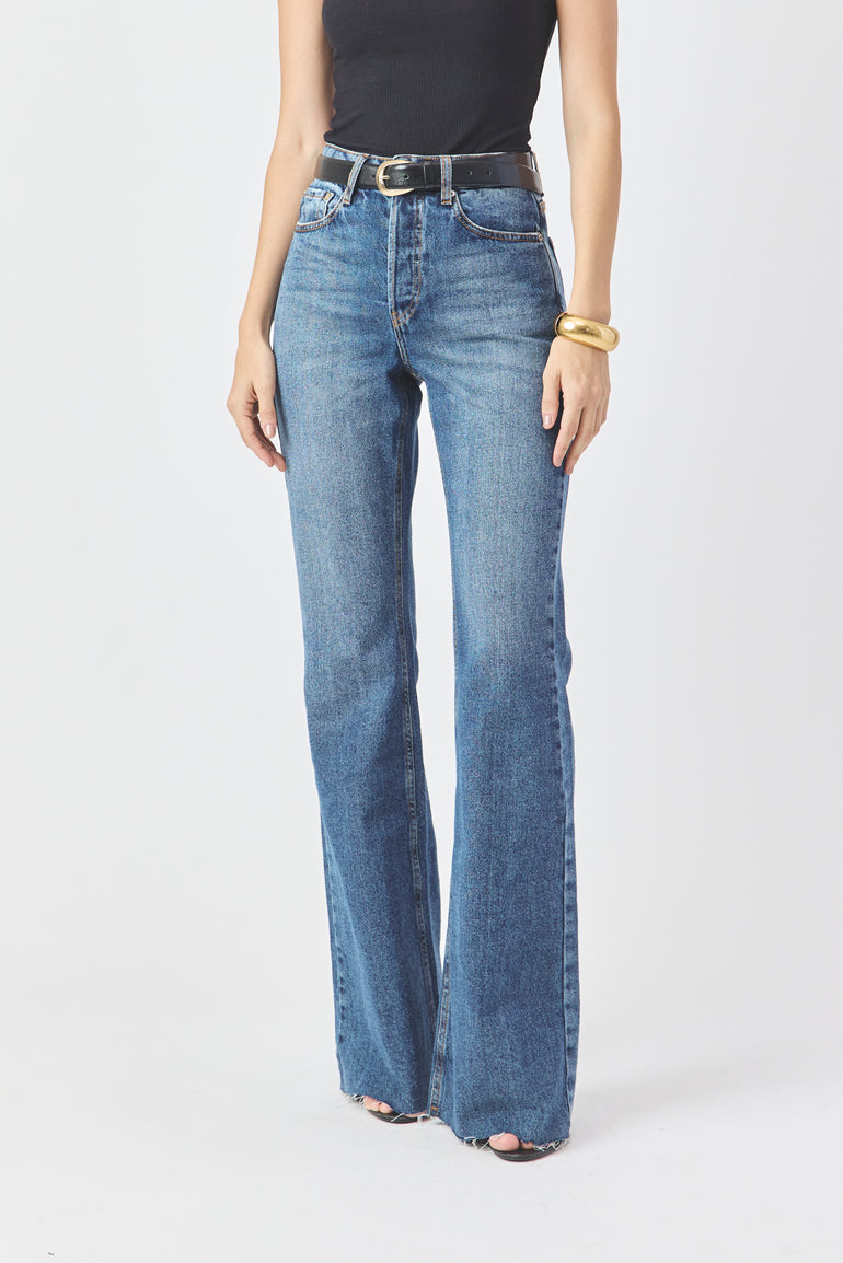 CALÇA ELIS FEMININA BOOTCUT BARRA FIO JEANS ESCURO