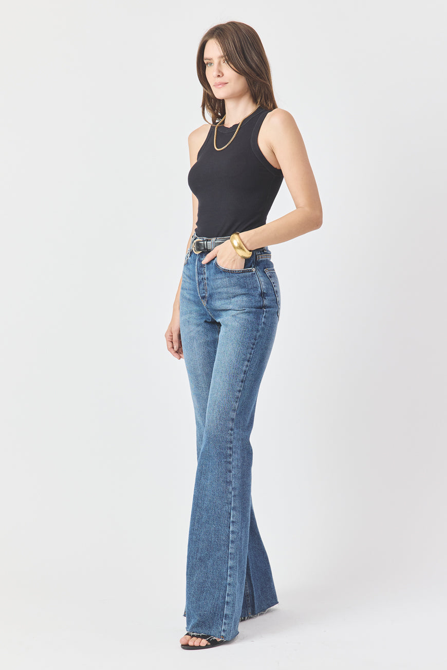 CALÇA ELIS FEMININA BOOTCUT BARRA FIO JEANS ESCURO