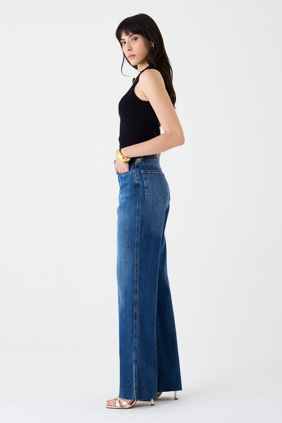 CALÇA JUDITH FEMININA WIDE LEG FENDA JEANS MÉDIO
