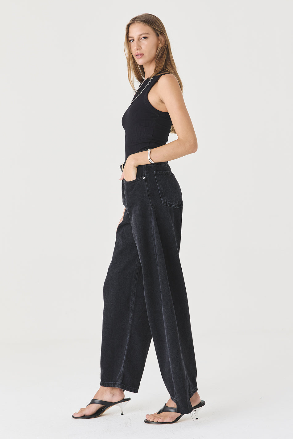 CALÇA ALINE FEMININA BARREL RECORTES JEANS BLACK