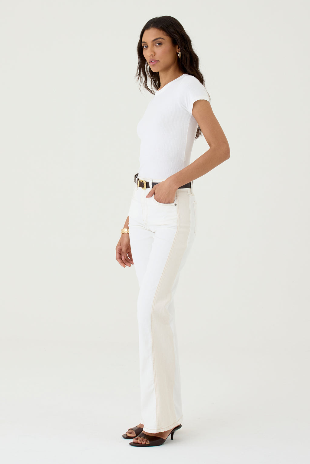 CALÇA LARISSA FEMININA BOOTCUT SARJA PATCH NATURAL