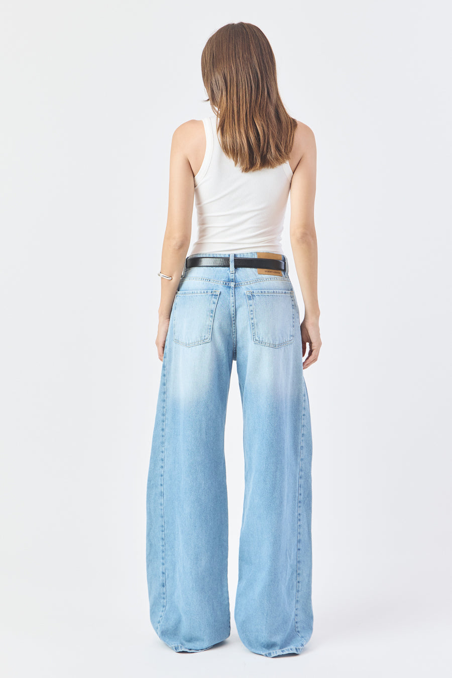 CALÇA YASMIN FEMININA WIDE LEG RECORTES JEANS MÉDIO