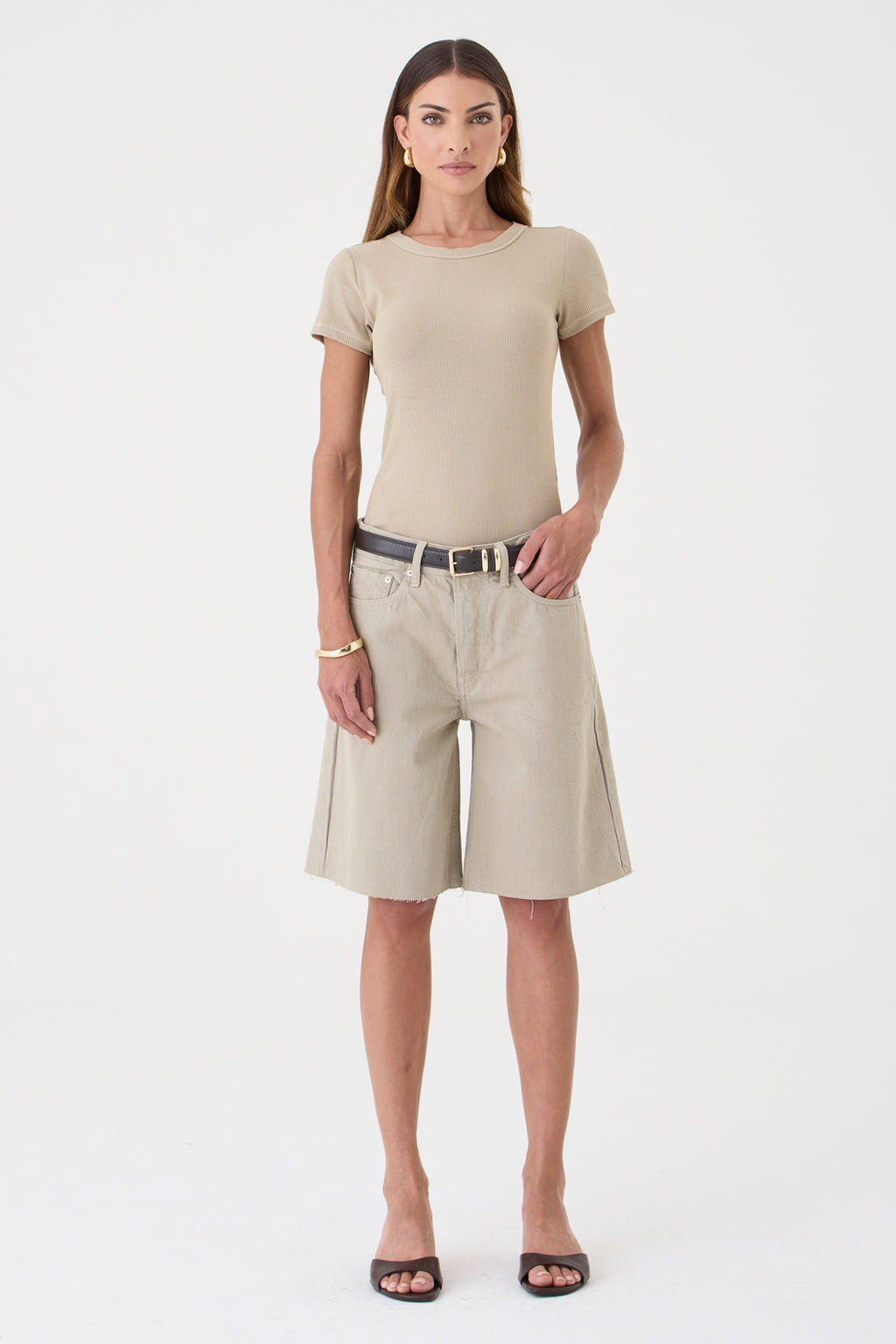 JORTS HELENA FEMININO BARRA A FIO SARJA AREIA