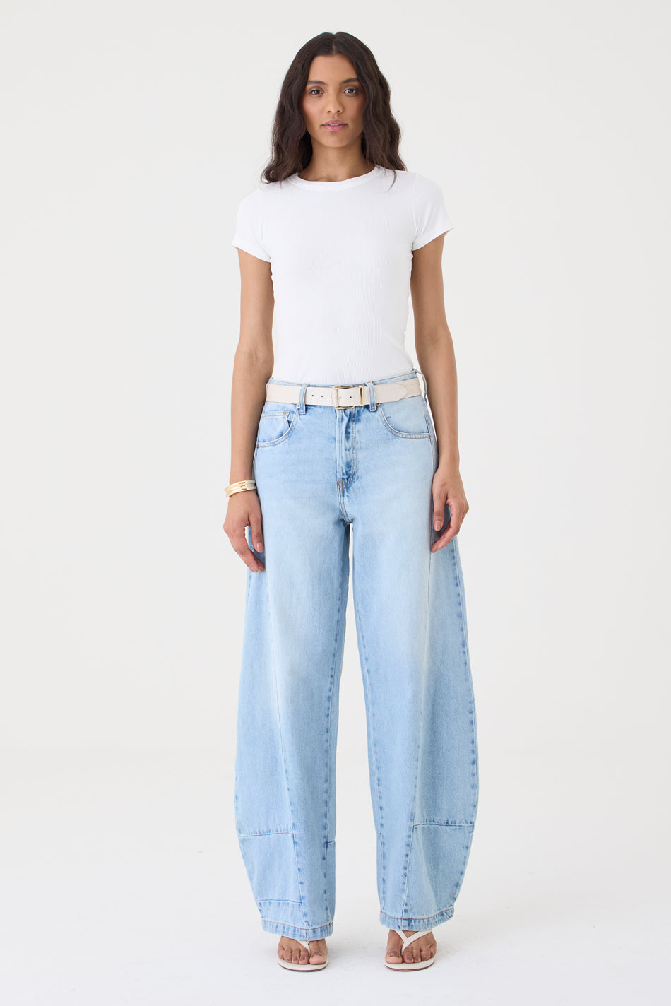 CALÇA FABI FEMININA BALLOON RECORTES JEANS CLARO