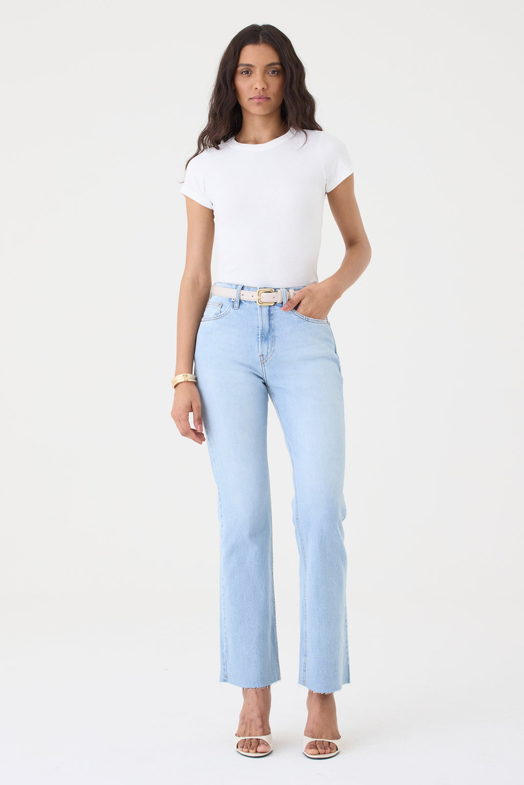CALÇA MAJU FEMININA SLIM STRAIGHT COM ELASTANO JEANS CLARO