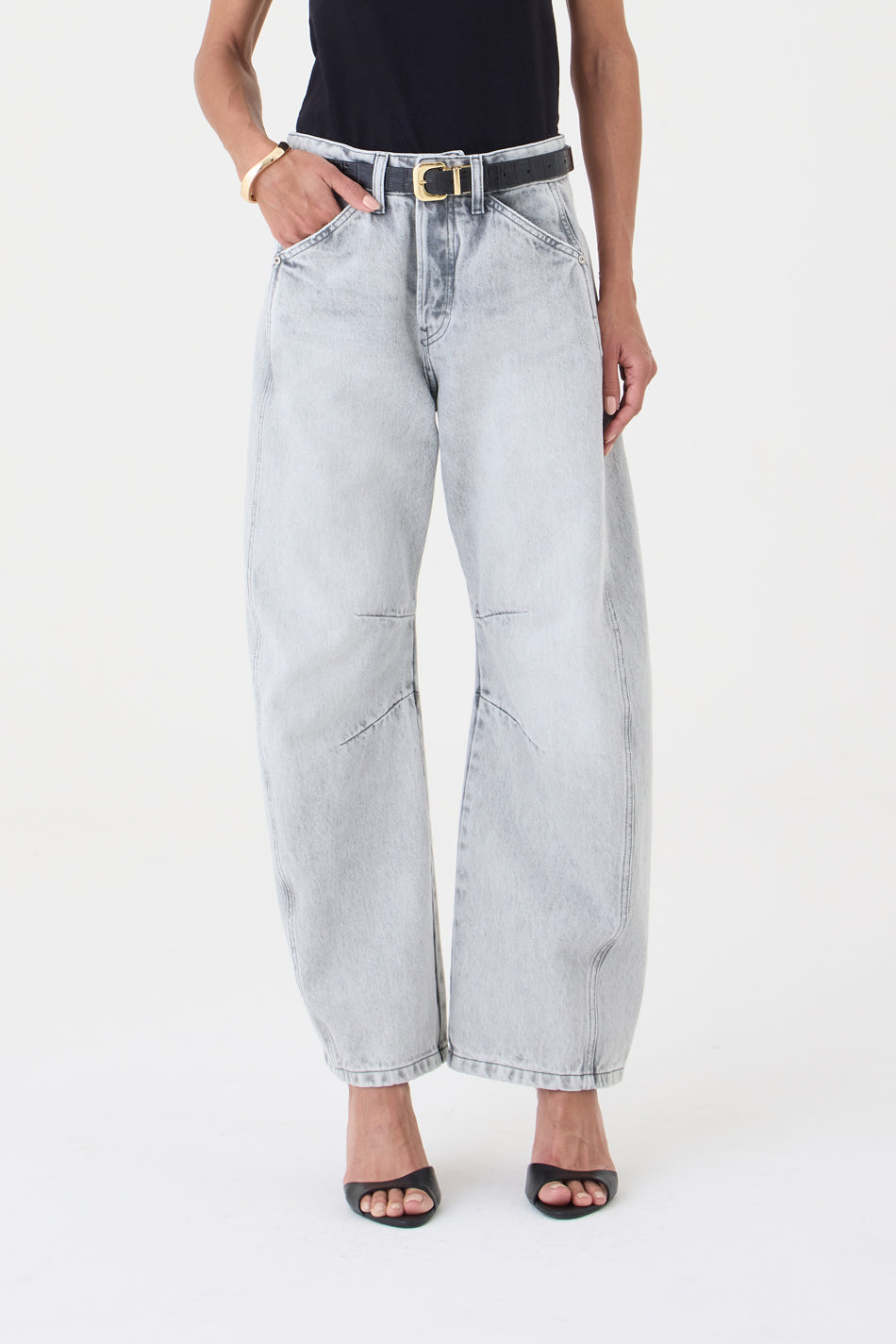 CALÇA EMILY FEMININA BARREL RECORTES E PENCE GRAY