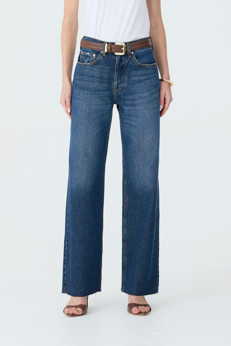 CALÇA DANI FEMININA STRAIGHT BARRA A FIO JEANS STONED ESCURO