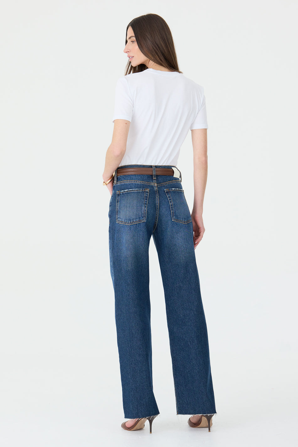 CALÇA DANI FEMININA STRAIGHT BARRA A FIO JEANS STONED ESCURO