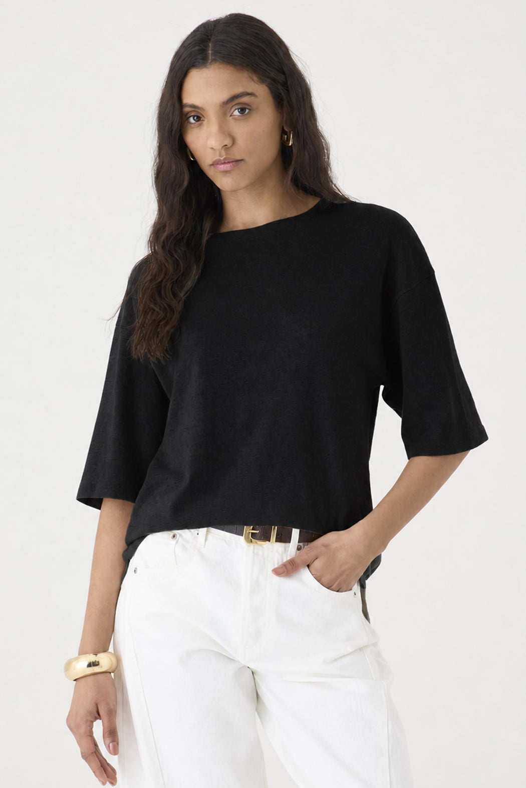 T-SHIRT FEMININA OVERSIZED GOLA REDONDA - PRETO