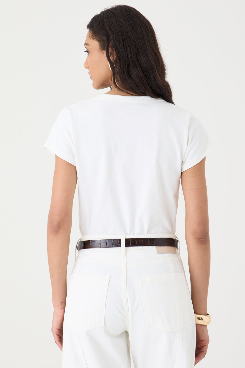 T-SHIRT FEMININA GOLA V - OFF WHITE