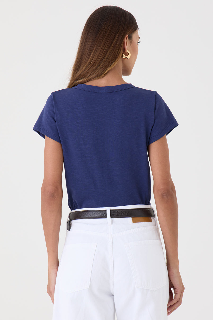 T-SHIRT FEMININA GOLA V - AZUL DARK