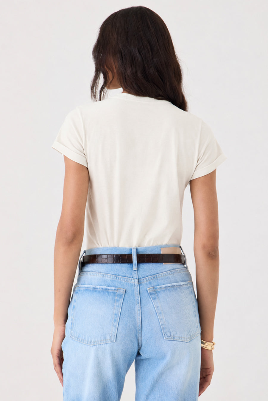T-SHIRT FEMININA GOLA REDONDA MANGA BARRA DOBRADA - NATURAL