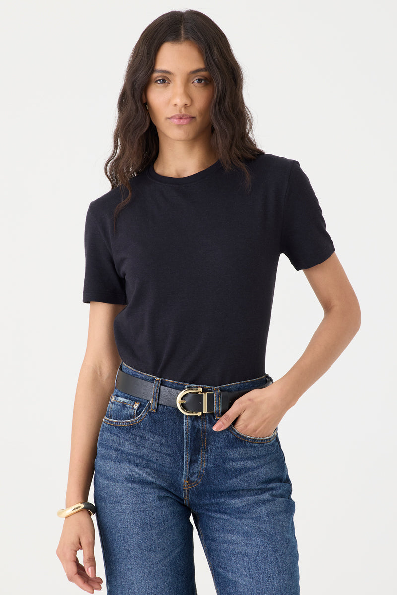T-SHIRT FEMININA GOLA REDONDA  - PRETO