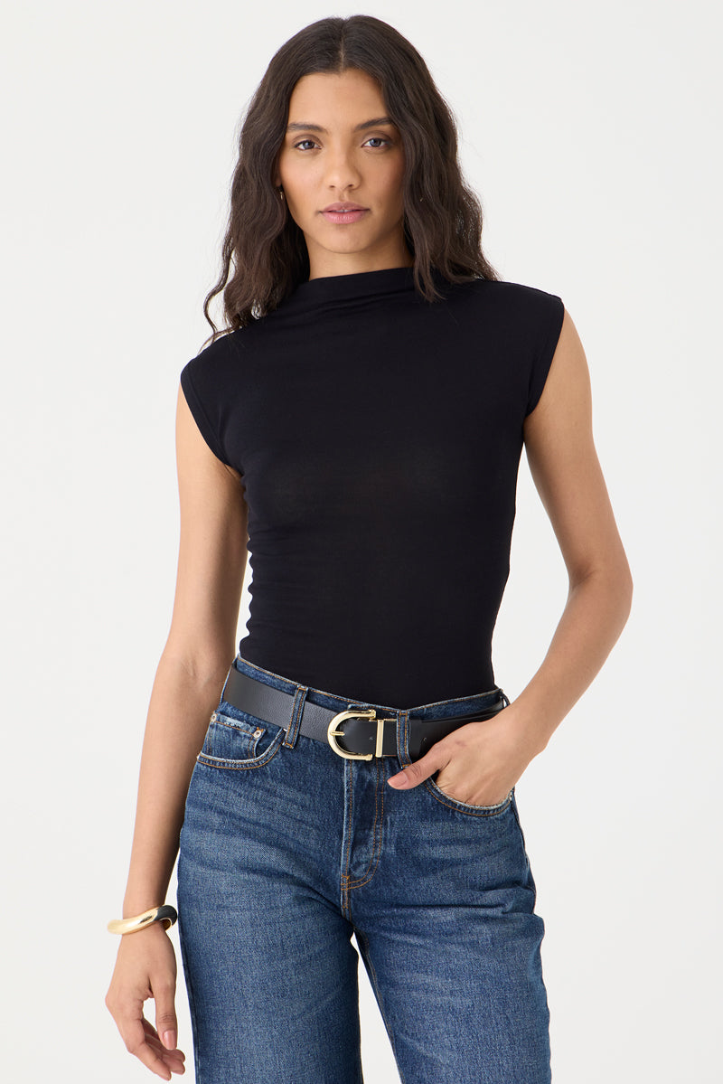 T-SHIRT GOLA ALTA TRICOT PRETO