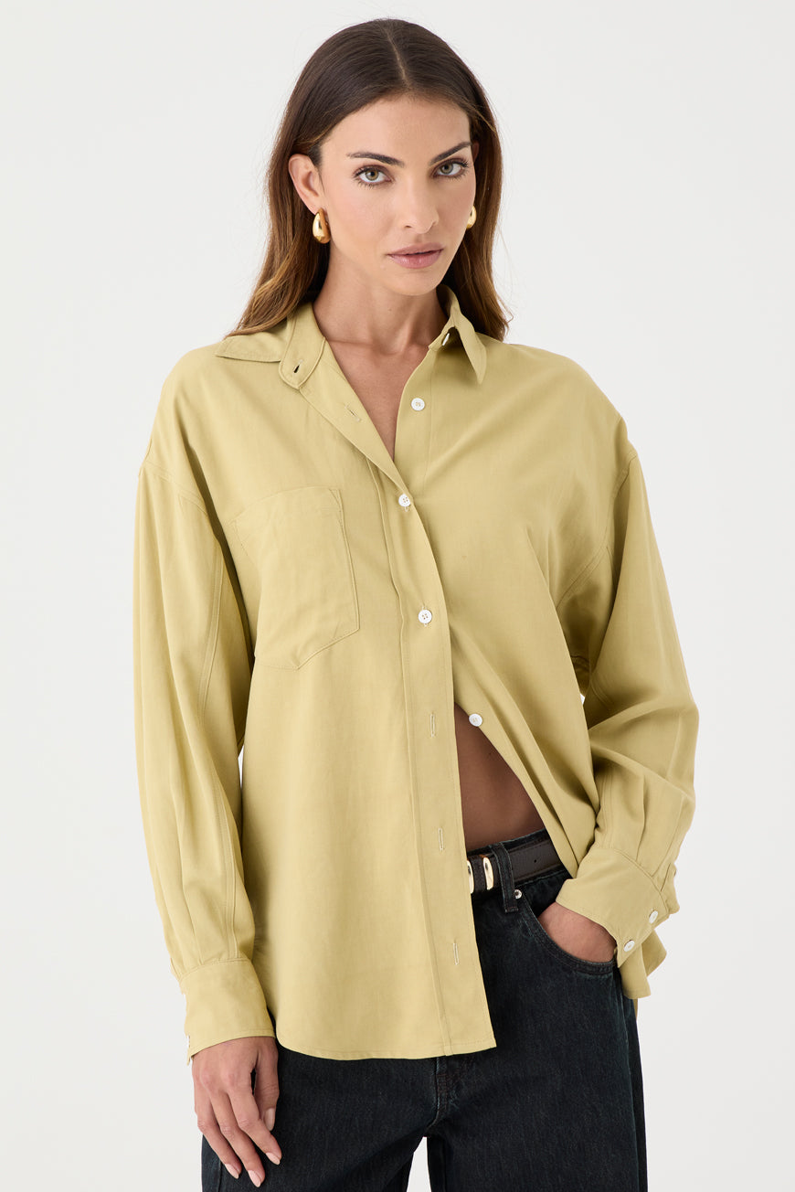 CAMISA FEMININA RELAXED LINHO AUSTRÁLIA AREIA ESCURO